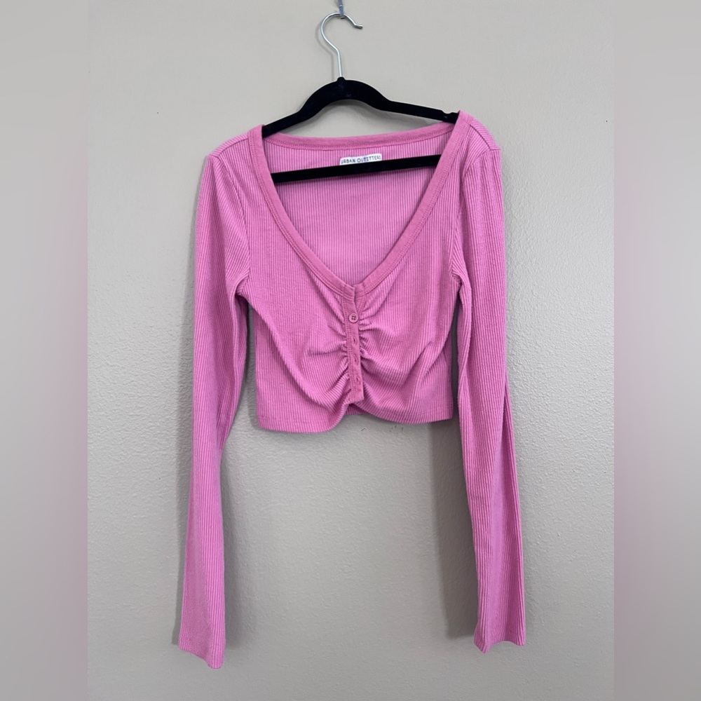 super cute pink urban outfitters cropped sweater/cardigan size small